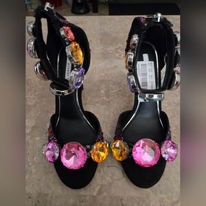 Gianni Bini Oaklynn Suede Rainbow Rhinestone Jeweled Ankle Sandals.  Size 6